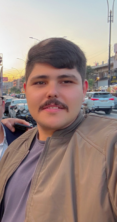 ����� ����